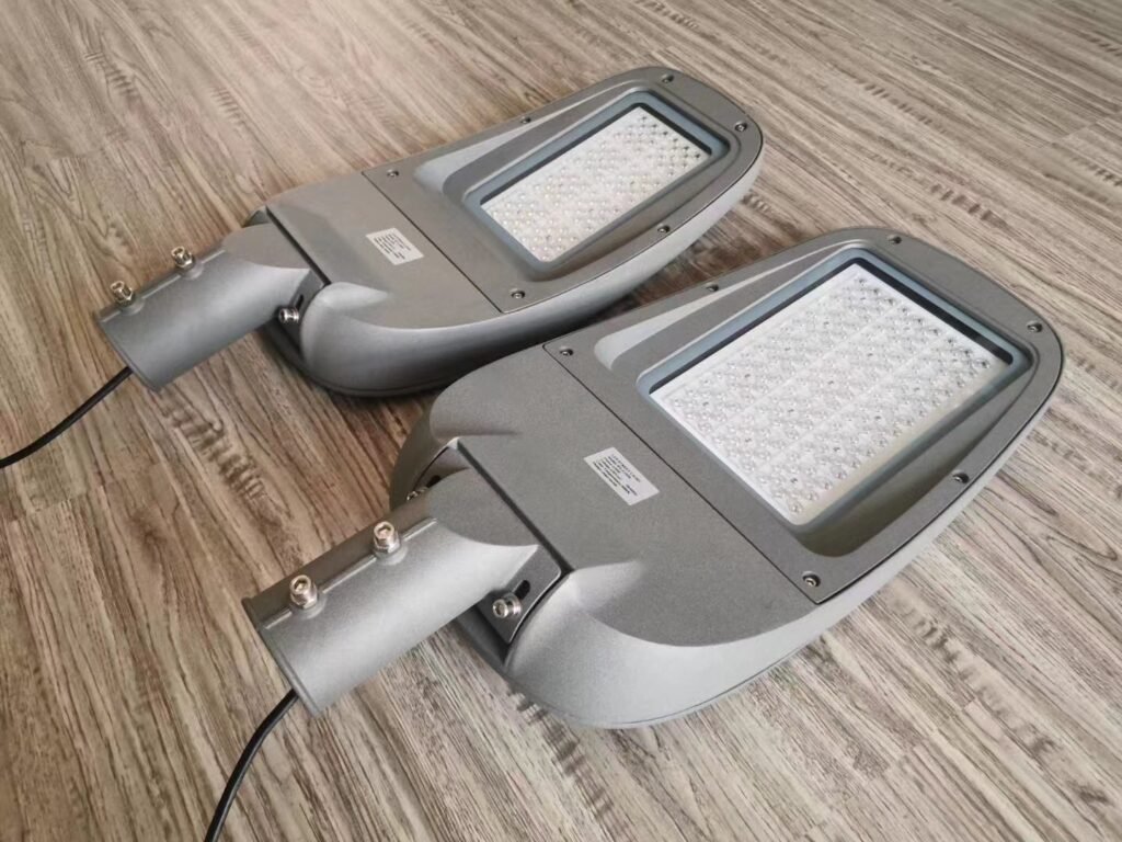 Energy Saving Ip65 Waterproof Public Area Road Lighting 50w 100w 150w 200w Led Street Light